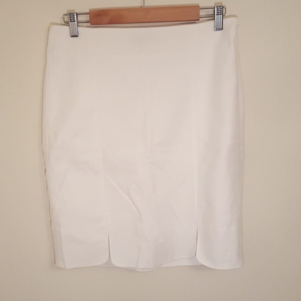 White pencil skirt